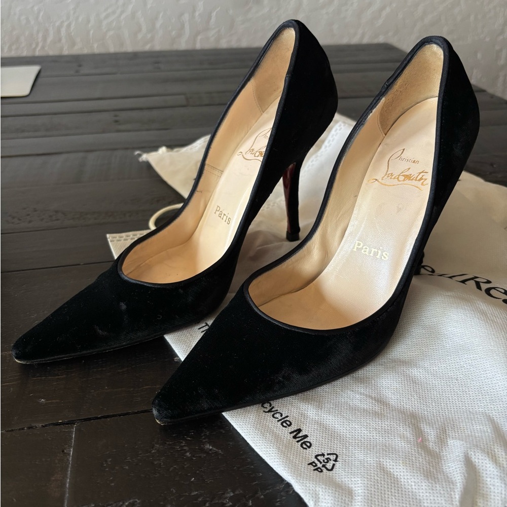 Christian Louboutin Black Veau Velour Miss Z 100mm pumps heels size 6.5 36.5